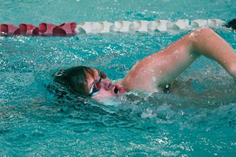 MIHS Boys Swim and Dive defeats Issaquah on Senior Night