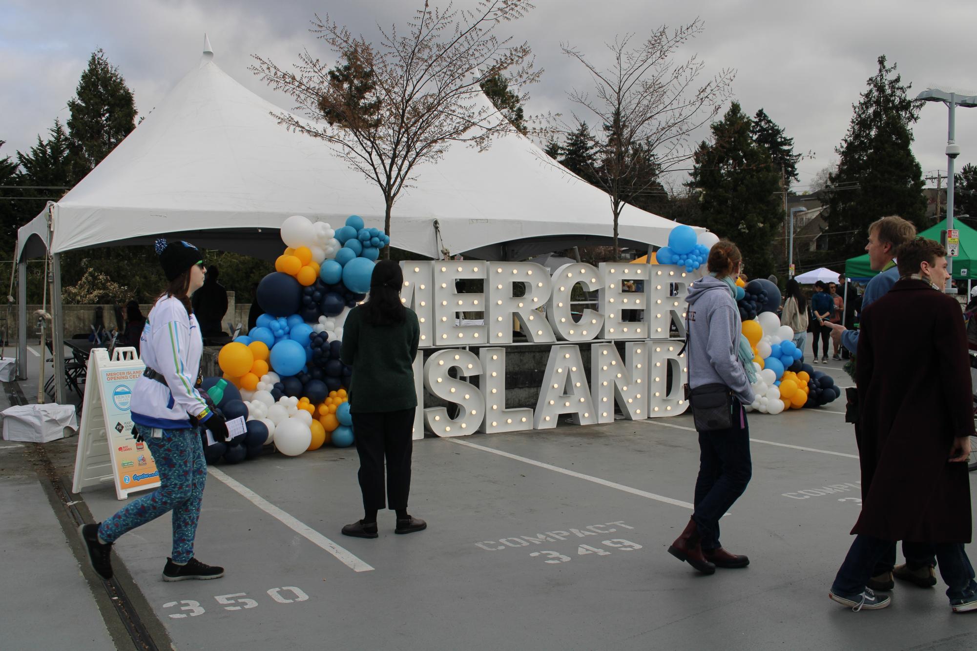 Mercer Island Celebrates Light Rail Opening